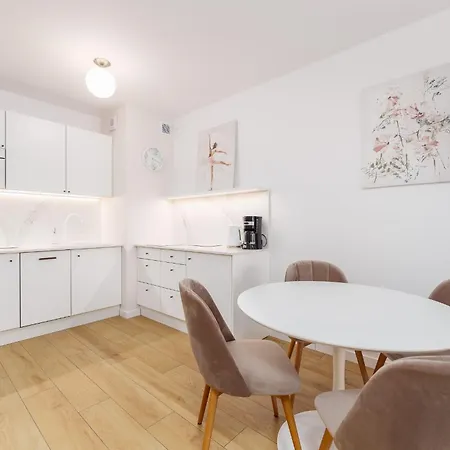 Faro Kasprowicza 20c Basen Sauna Od 1 Maja 2024 Daire Kolobrzeg